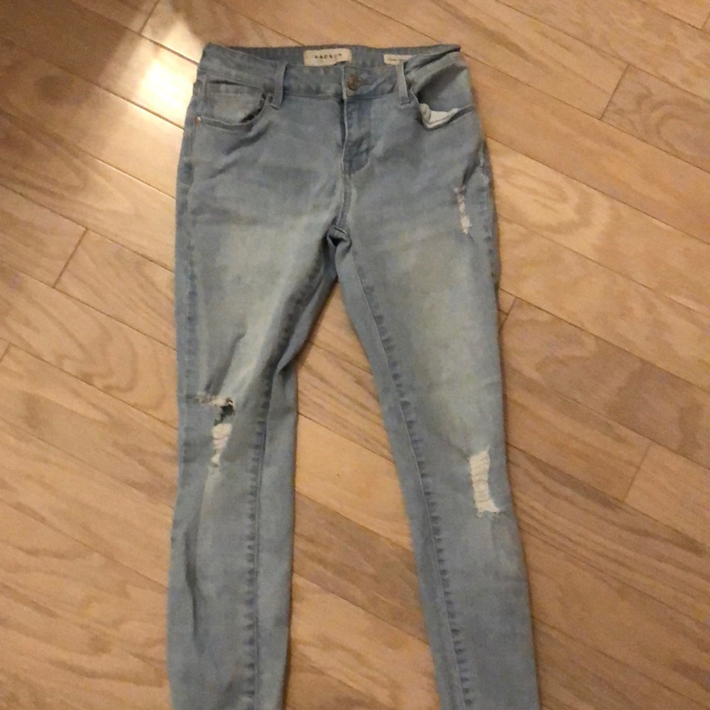 Really comfortable light wash jean shorts!